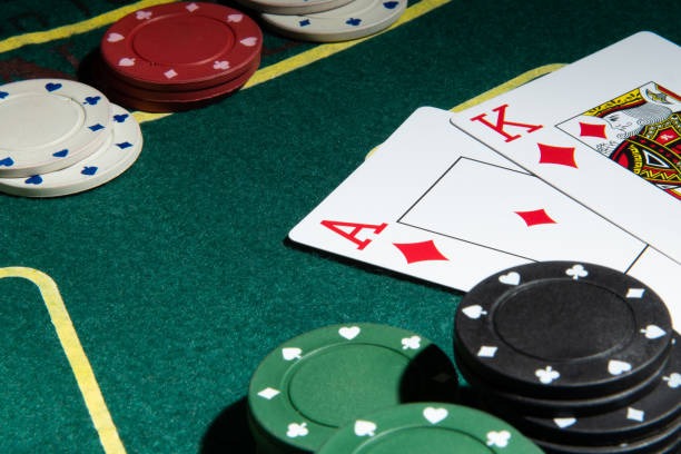 Free Bet Blackjack payout structure and dealer rules